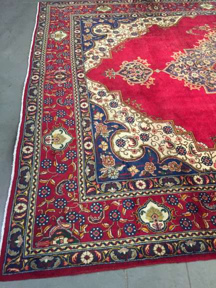 STUNNING  UNIQUE PERSIAN TABRIZ RUG 9'.8"X13'