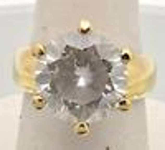 14K GOLD LADIES HUGE CZ RING WITH MATCHING STUDS