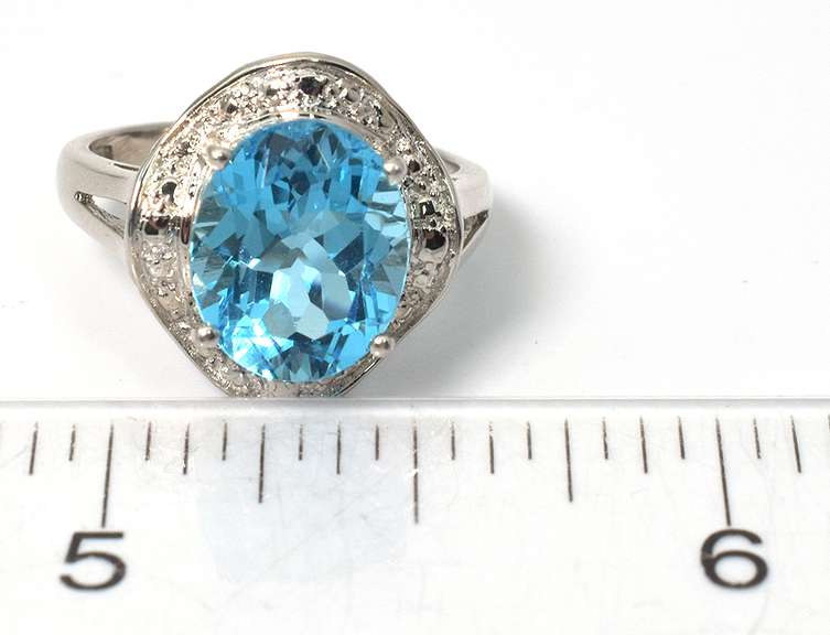 Huge Blue Topaz Ring in White Gold