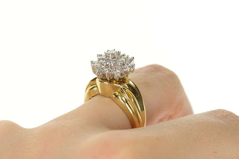 14K Yellow Gold 0.72 Ctw Diamond Retro Round Cluster Ring
