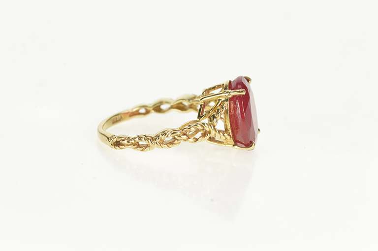 10K Yellow Gold 4.50 Ct Natural Ruby Oval Ornate Twist Cocktail Ring