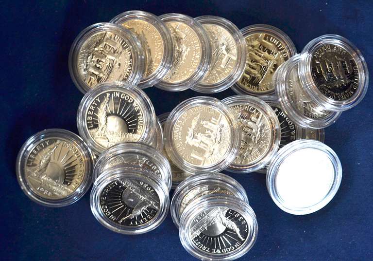 20 1986 PROOF STATUE OF LIBERTY HALF DOLLARS CAPS ONLY