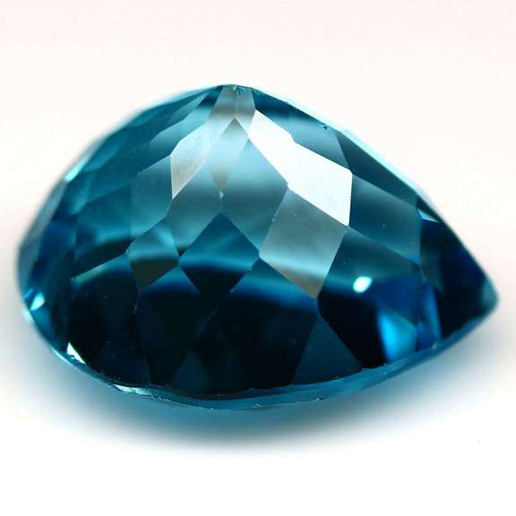 Stunning 38.94ct EYE CLEAN Swiss blue Topaz