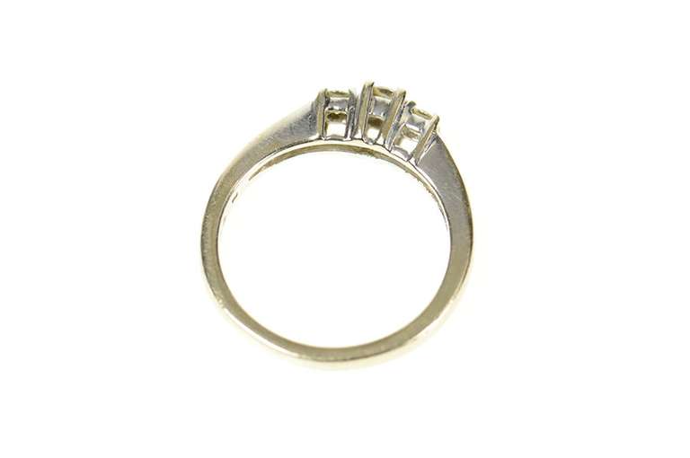 14K White Gold 0.27 Ctw Three Stone Diamond Engagement Ring