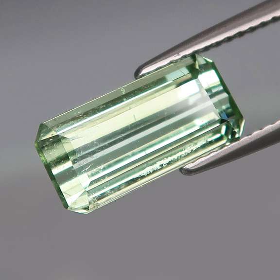 Open color vivid green 3.62ct Tourmaline