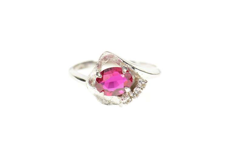10K White Gold Retro Ornate 1960's Syn. Ruby CZ Statement Ring