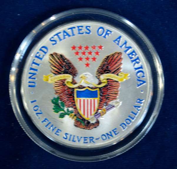 2001 SILVER EAGLE COLORIZED IN CAP & BOX