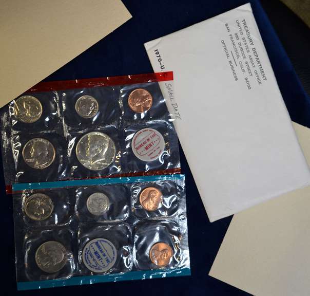 1970 MINT SET W/ SMALL DATE 70'S CENT