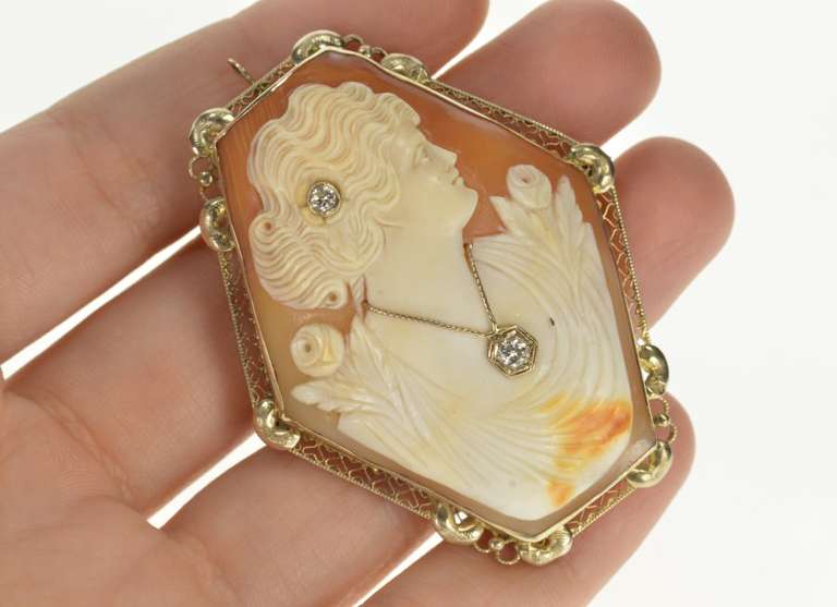 14K Yellow Gold Victorian Diamond Inset Carved Lady Cameo Pendant/Pin