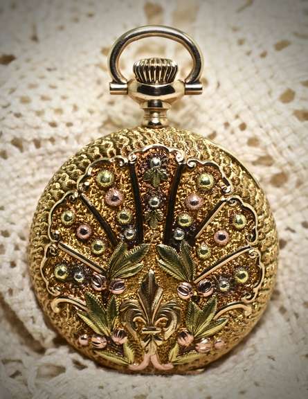 Exquisite 14K Multicolor-Gold Ladies Pocketwatch
