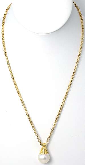 Astonishing Pearl & Diamond Earring and Necklace Set in 18KT Yellow Gold