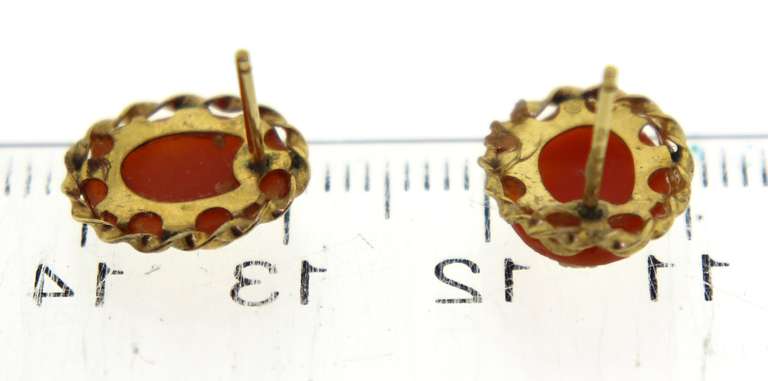 14K Gold Yellow Cameo Stud Earrings