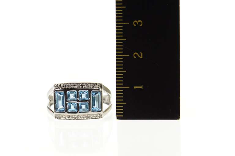 10K White Gold Squared Blue Topaz Squared Cluster Statement Ring