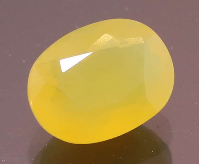 Glistening 3.03ct natural golden Fire Opal