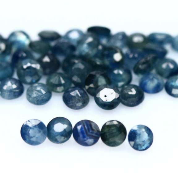 Heated! 6.95ct Royal blue Sapphire set from Madagascar