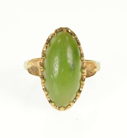 10K Yellow Gold Retro Oval Jade Cabochon Statement Ring