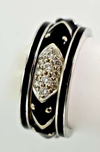 High-End Hidalgo 18K 3-Piece Stacking Band Set