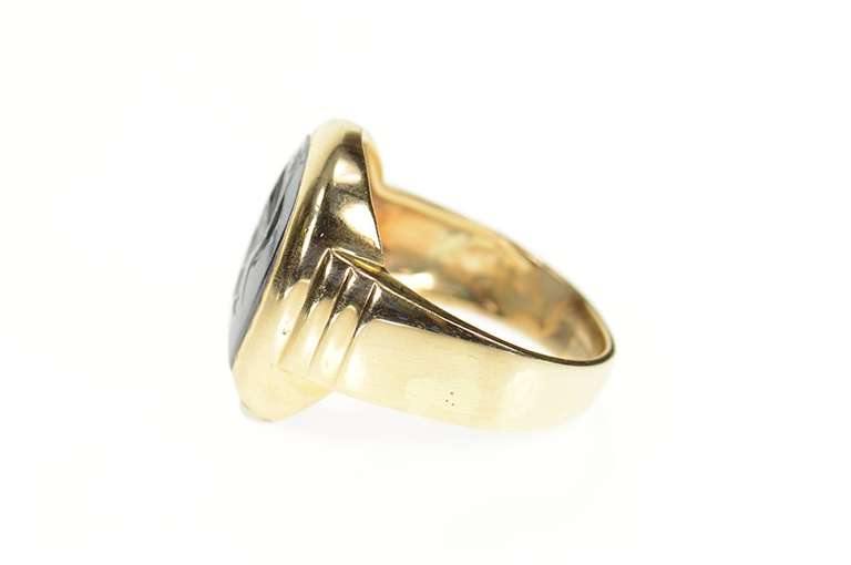 10K Yellow Gold 1960's Carved Horseshoe Hematite Men's Ring