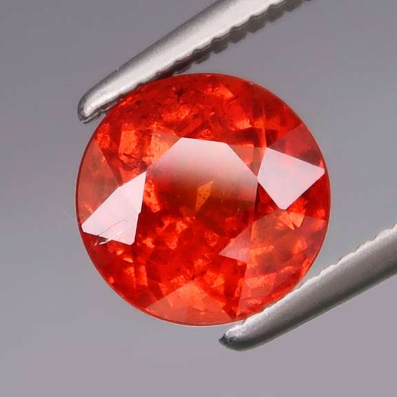 Impressive 1.87ct red orange Spessatite Garnet solitaire