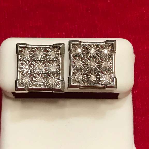 14K WHITE GOLD DIAMOND STUDS