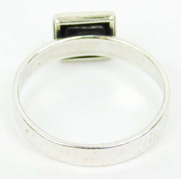 Silpada Sterling Garnet Ring, Size 7.75