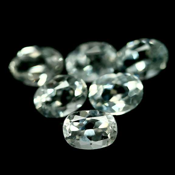 Glittering 5.87ct UNHEATED diamond white Topaz set