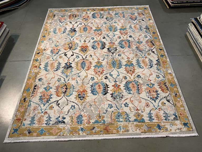 VINTAGE REPRODUCTION DESIGN RUG 6x8