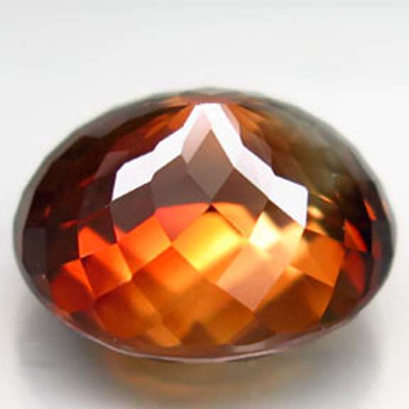 Exquisite 15.07ct bi-color Imperial Topaz