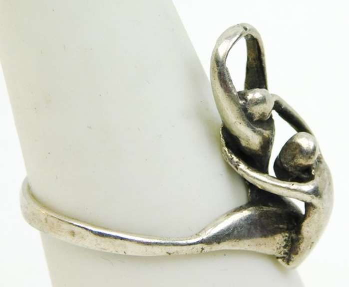 Vintage Handmade Sterling Silver Erotica Ring. Size 7