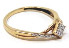 Simple Yellow Gold Diamond Ring