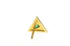18K Yellow Gold Columbian Emerald Triangle Textured Lapel Pin/Brooch