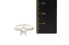 18K White Gold Oval 0.17 Ctw Diamond Engagement Setting Ring