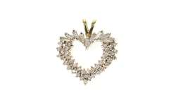 10K Yellow Gold 0.90 Ctw Diamond Cluster Classic Heart Pendant