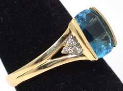 Eye-Catching Blue Topaz & Diamond Ring in 14KT Yellow Gold