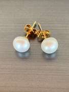 Beautiful Fresh Water Pearl Stud Earrings