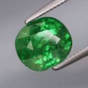 Top chrome green! 2.88ct Tanzanian Tsavorite Garnet