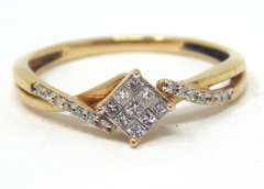 Simple Yellow Gold Diamond Ring