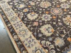 DECORATIVE MODERN DESIGN WOOL RUG WITH 5'.3" x 7'.6"