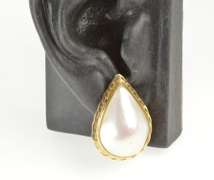 14K Yellow Gold Pear Baroque Pearl Scalloped Trim French Clip Earrings