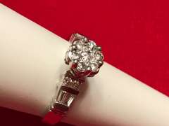 LADIES 14K WHITE GOLD DIAMOND RING