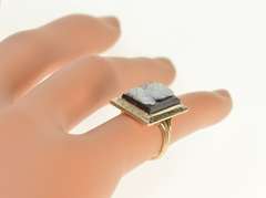 10K Yellow Gold Art Deco Two Tone Black Onyx Carved Cameo Ring