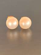 Beautiful Fresh Water Pearl Stud Earrings