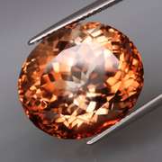 Sublime 26.85ct peach amber Imperial Topaz