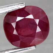 Glistening violet red 1.75ct UNHEATED Ruby