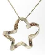 Sterling Silver Flower Style Pendant on Chain