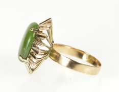 18K Yellow Gold Oval Nephrite Retro Burst Design Cocktail Ring