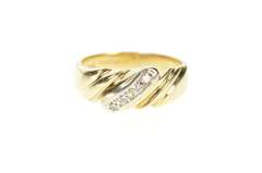 14K Yellow Gold Diamond Striped Classic Wedding Band Ring