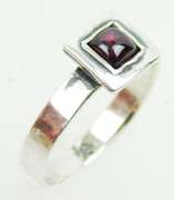 Silpada Sterling Garnet Ring, Size 7.75