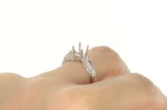 18K White Gold 0.27 Ct 5.75mm Engagement Semi Mount Setting Ring