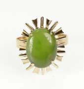 18K Yellow Gold Oval Nephrite Retro Burst Design Cocktail Ring